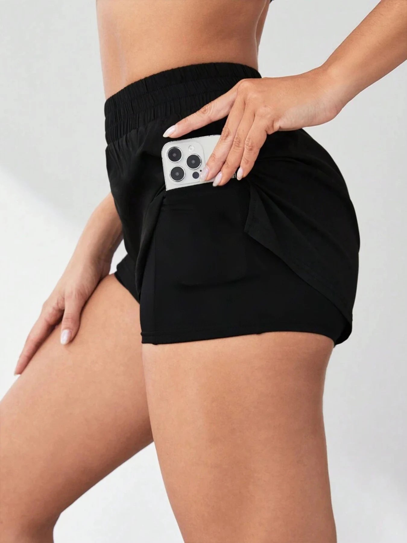 Short de Sport Femme 2-en-1 Taille Haute – Effet Jupe, Anti-Remontée & Confort Optimal pour Yoga, Fitness et Running