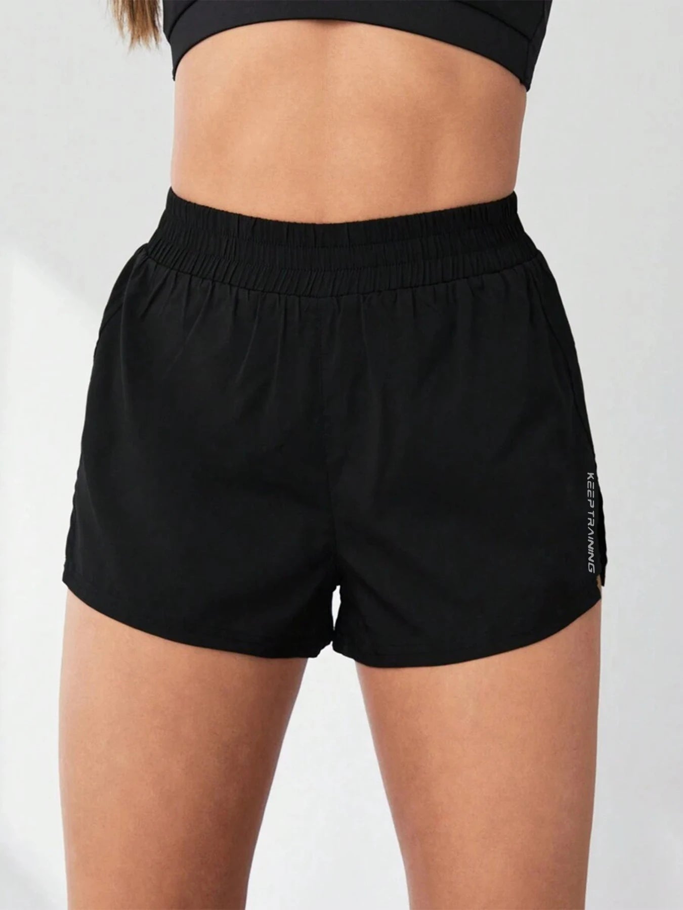 Short de Sport Femme 2-en-1 Taille Haute – Effet Jupe, Anti-Remontée & Confort Optimal pour Yoga, Fitness et Running